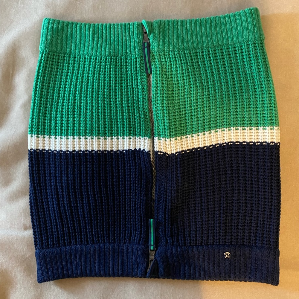 Lululemon Falling Freely BNWOT 100% Merino wool neck warmer/scarf